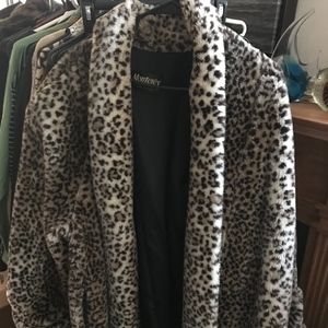 Faux Leopard print  coat